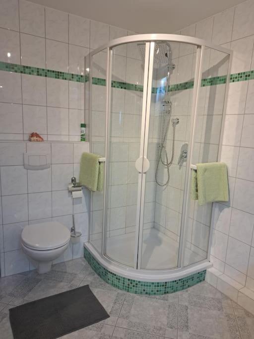 Schoene 2 Zimmer Wohnung เฟือร์ท ภายนอก รูปภาพ