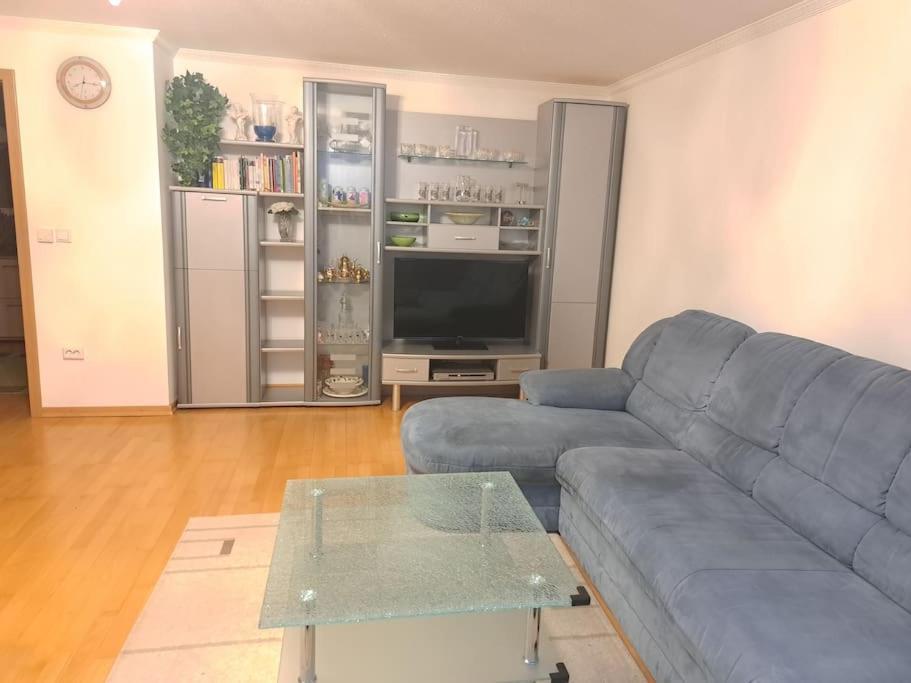Schoene 2 Zimmer Wohnung เฟือร์ท ภายนอก รูปภาพ